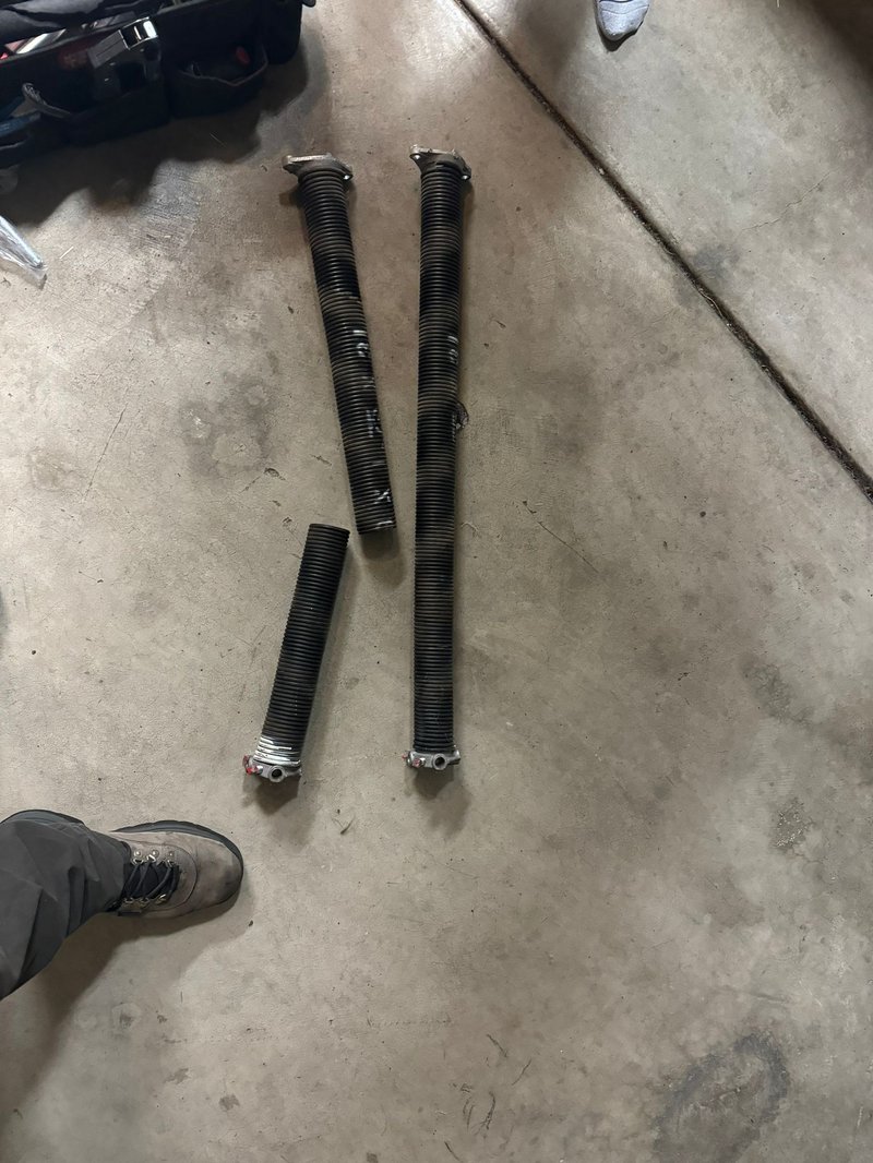 Broken Torsion Springs Replacement ,  24/7 Garage Door and Gate Services, Inland Empire CA